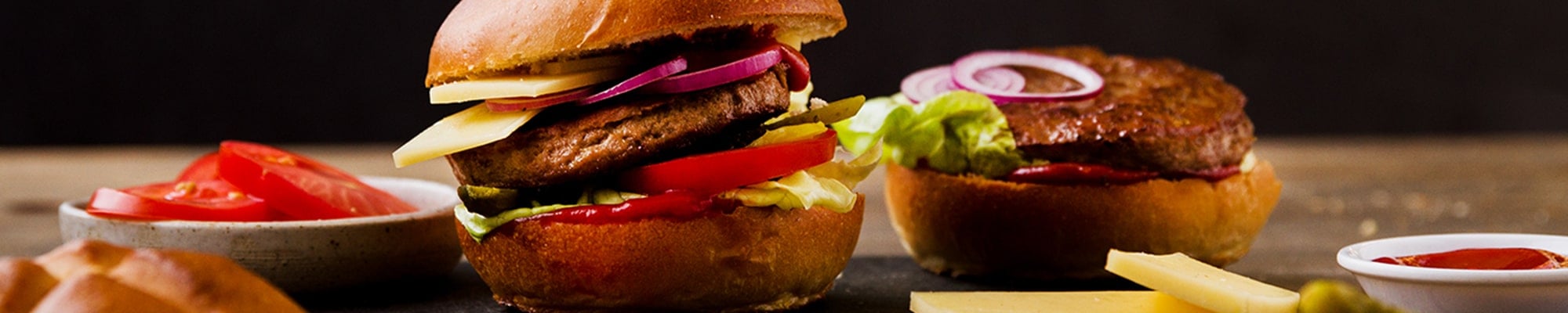 1.-August-Weggen-Burger mit Raclettekäse