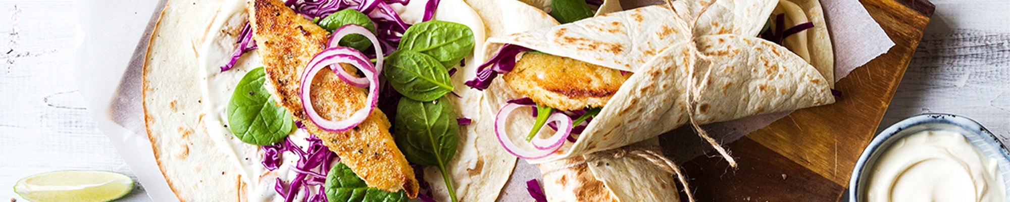 Knusper-Filet-Tortillas mit Avocado und Rotkraut